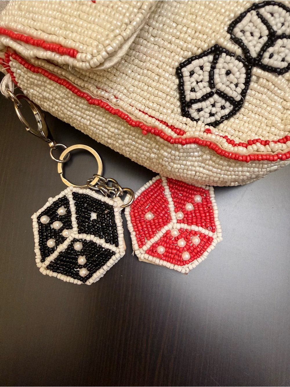 Sol & Mer hand Beaded 'Feelin' Lucky' cards White&Red purses NWT TIK TOK Viral - Picture 8 of 8